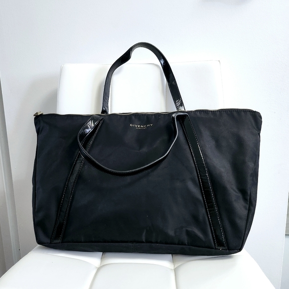 GIVENCHY Black Weekend Bag - Picture 10 of 10